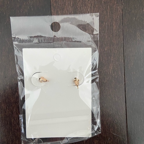 NWT Female Face Gold Statement Earrings - Picture 2 of 2